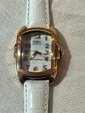 Invicta Lupah Lady Watch Quartz Model 14948 Brand New